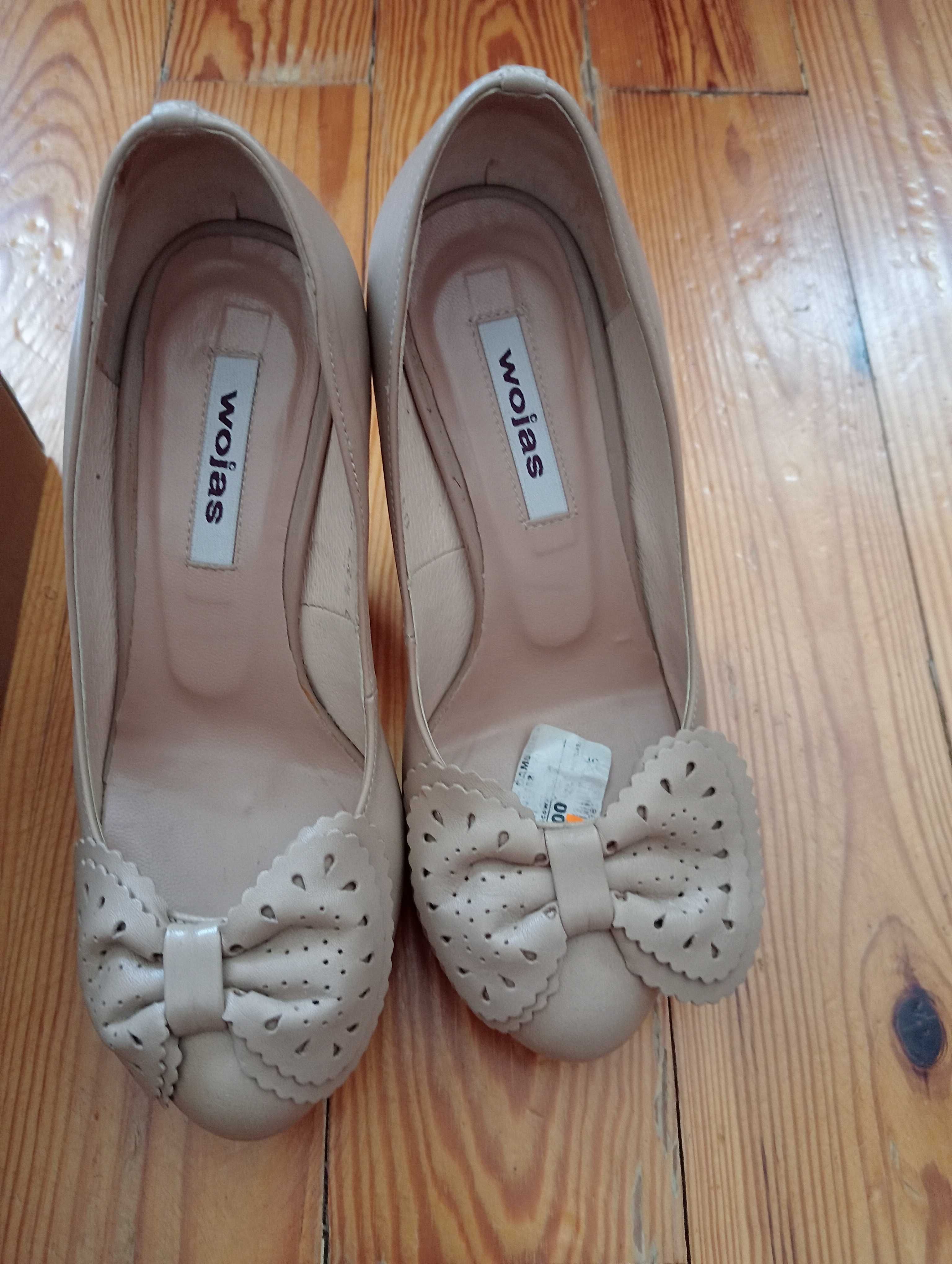 Buty beżowe rozmiar 35