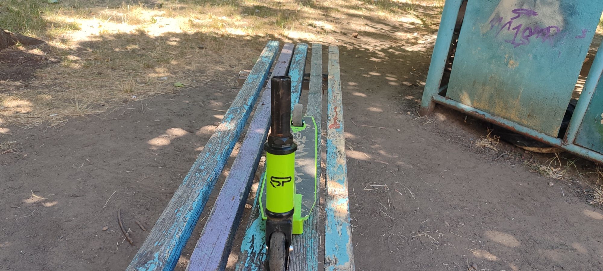 Продам деку,дешево.