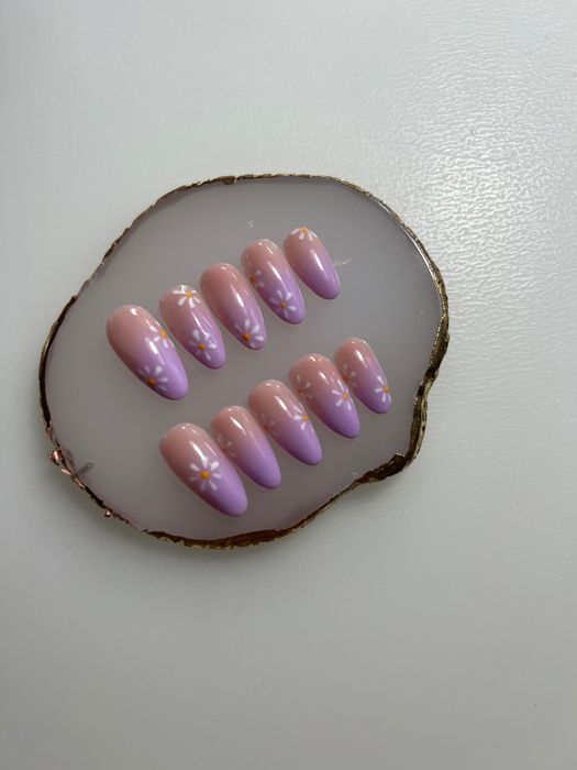 Ręcznie robione press-on nails