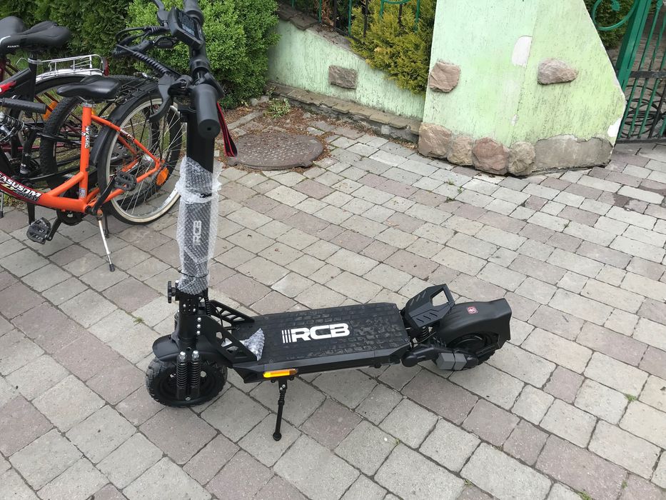 Електросамокат RCB