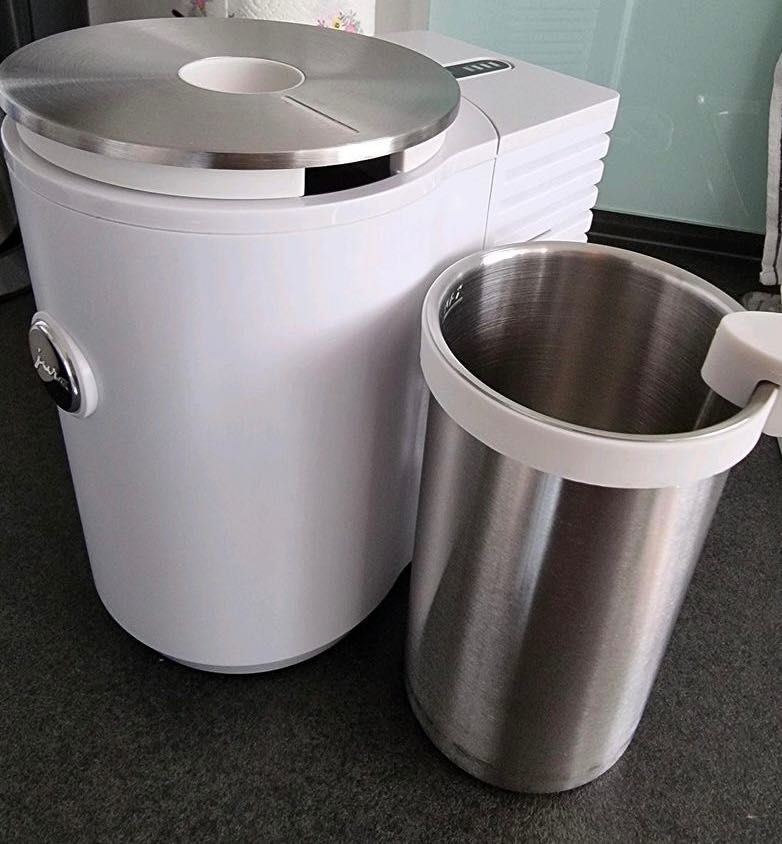 Chłodziarka do mleka Jura Cool Control 1L lodówka model 583