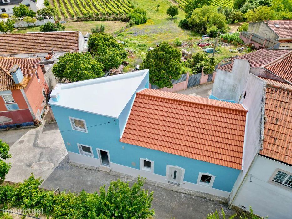 Moradia T3 "Nova" Com Vista Para A Serra