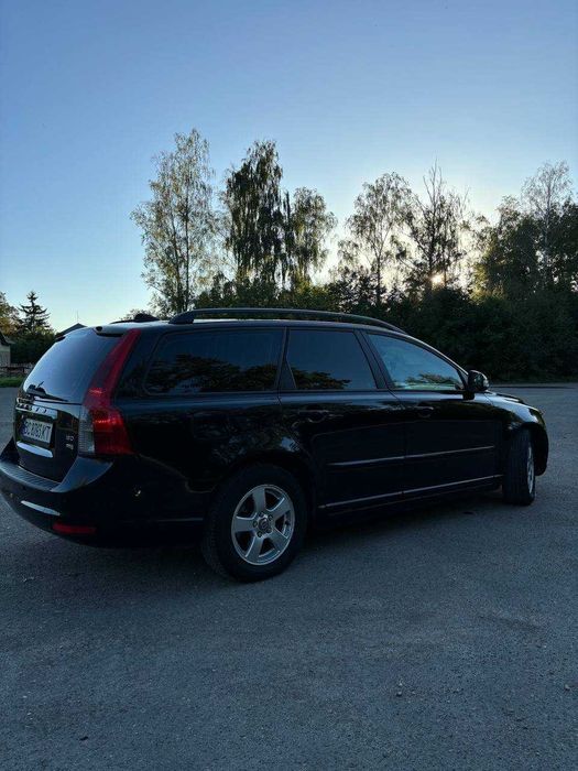 Продам Volvo v50 2009рік 1.6d 110 к.с.