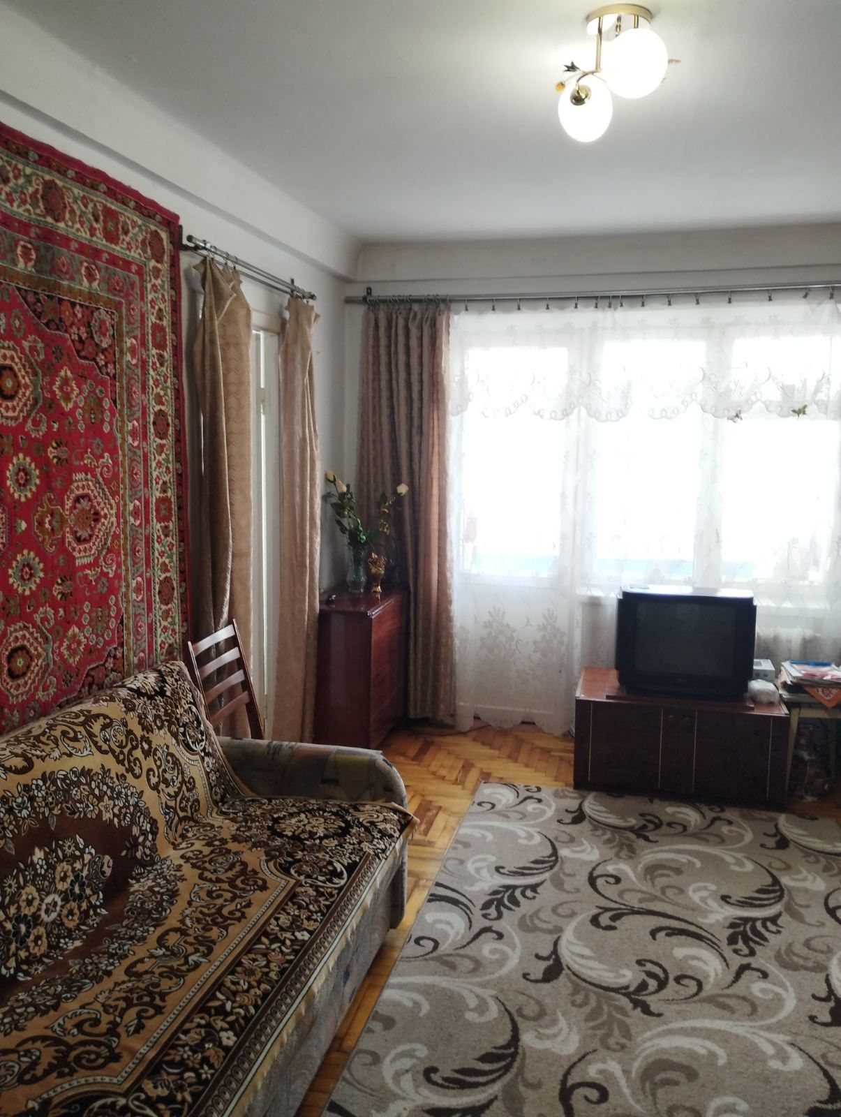Продам трёхкомнатную квартиру в Шевченковском районе