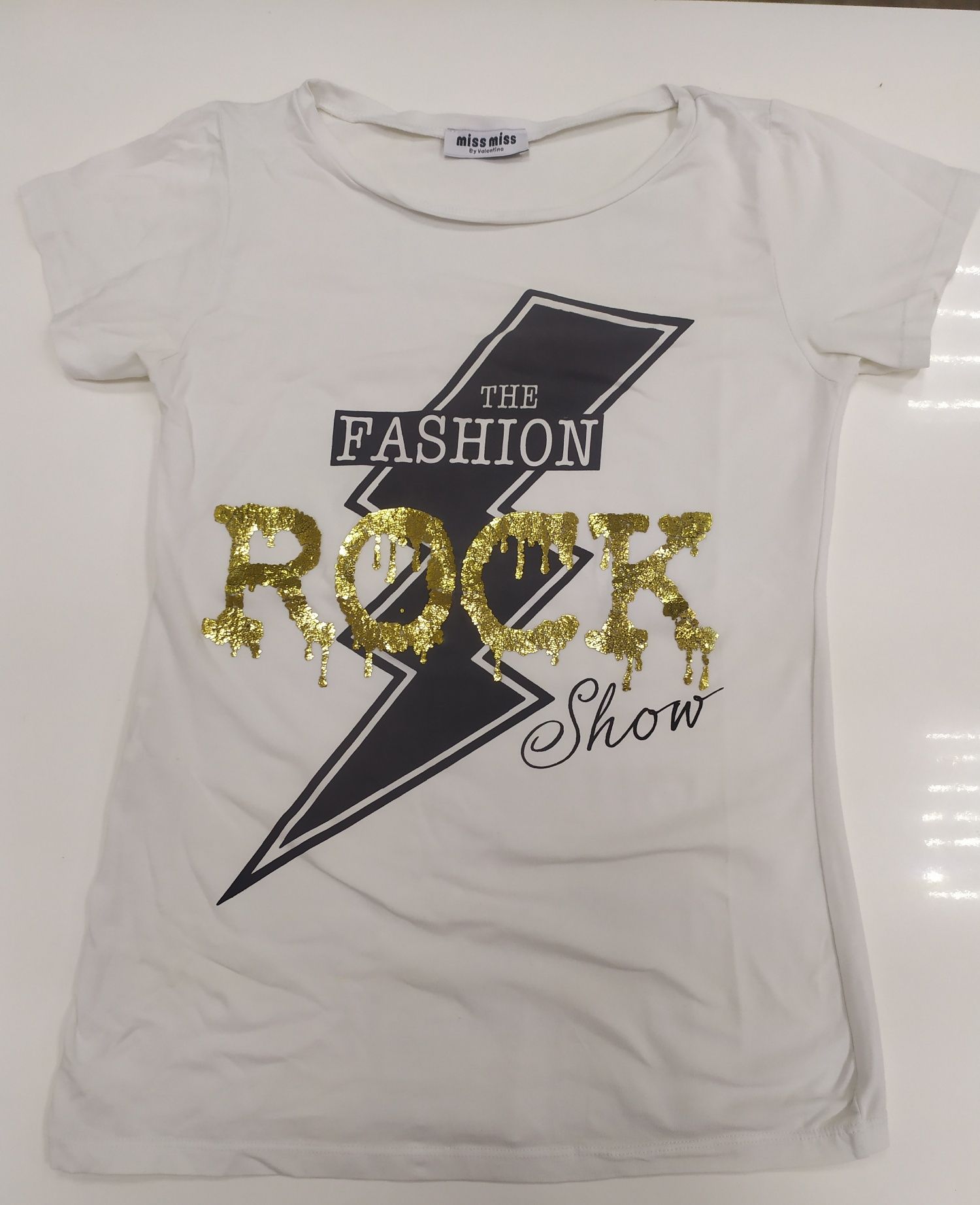 Стильная женская футболка Rock Fashion Show