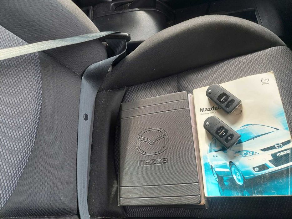 Mazda 5 мінівен 7 місць 2007