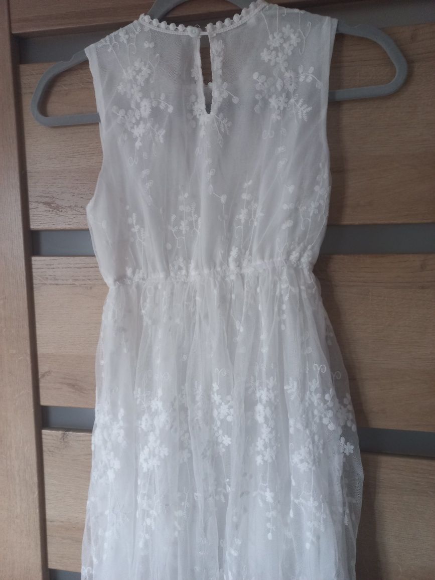 Biała sukienka koronkowa 158 164
