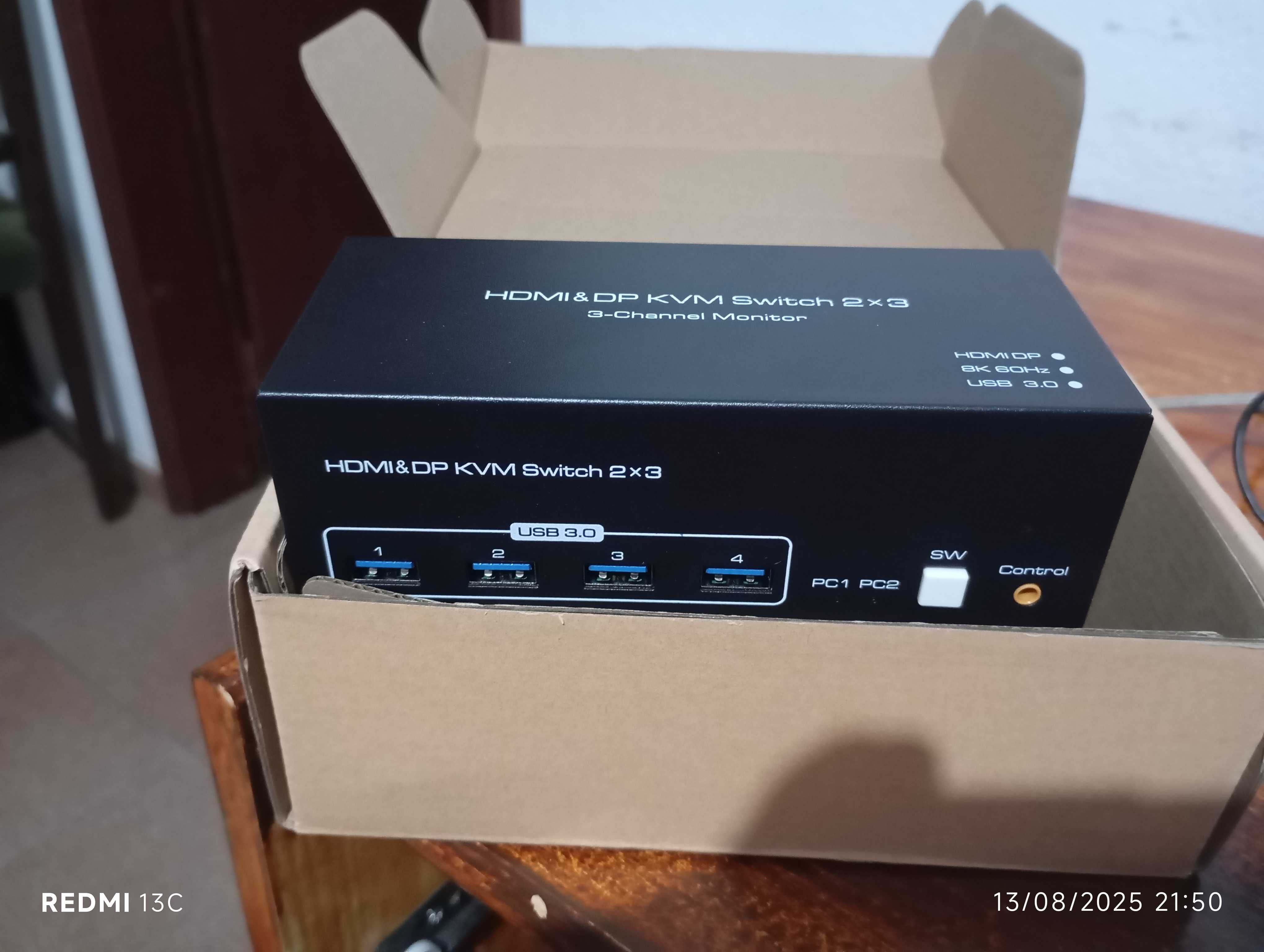 3-channel monitor kvm switch 2x3 8k60hz usb3.0