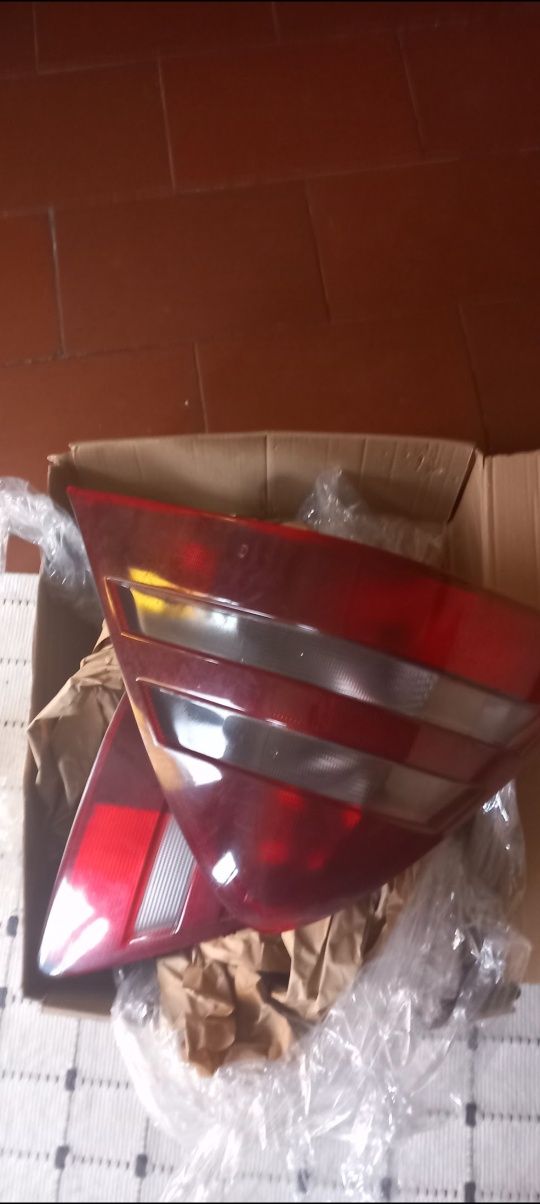 Material slk r170 porta luvas