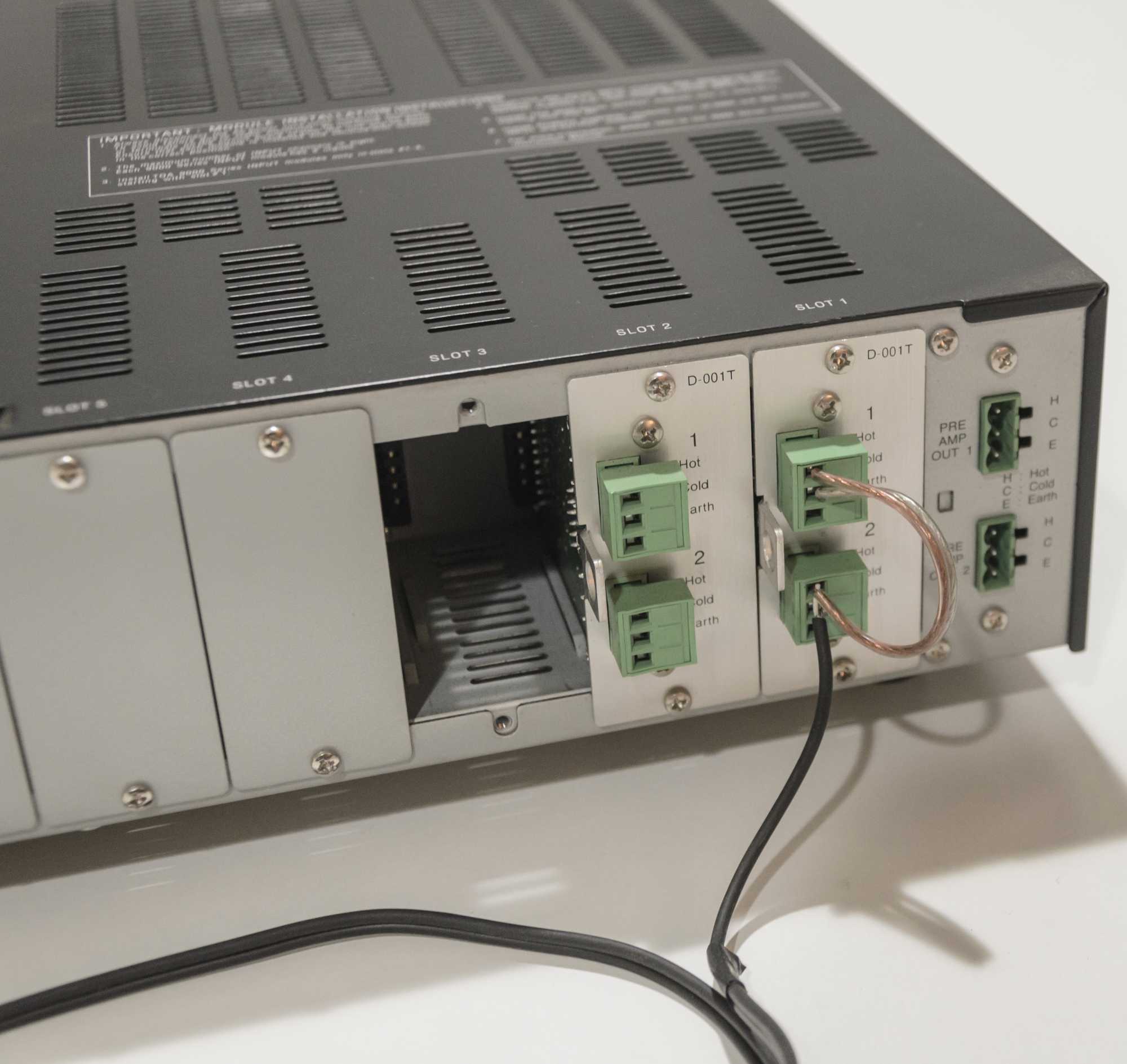 Mikser cyfrowy Modułowa matryca audio TOA M-9000M2 DSO
