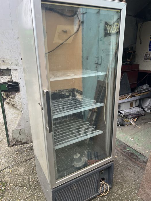 Холодильник в раюочем состояний