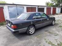 Mercedes  124 300 TD