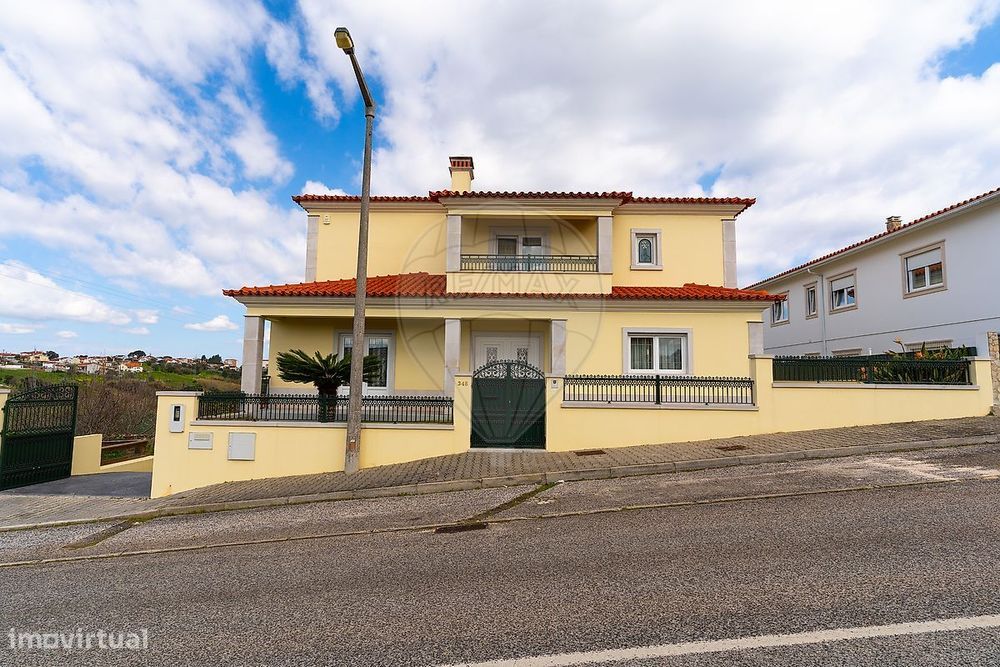 Moradia T6 para venda