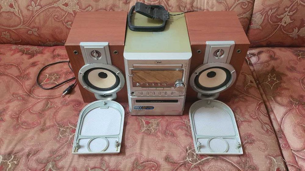 Музичний центр LG 60W AUX CD MP3 FM