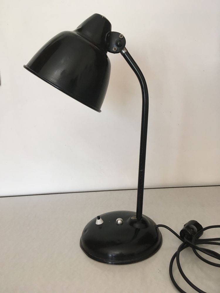 Stara lampa biurkowa czarna