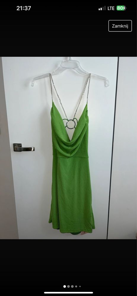 Zielona sukienka mini brokatowa, odkryte plecy