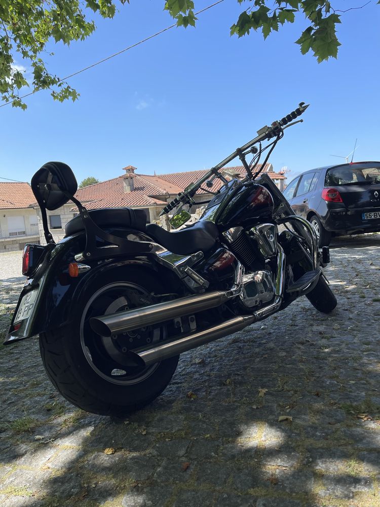 Suzuki Intruder 1500 LC