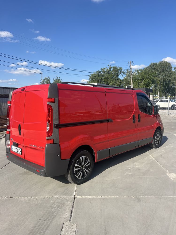 Продам Opel Vivaro