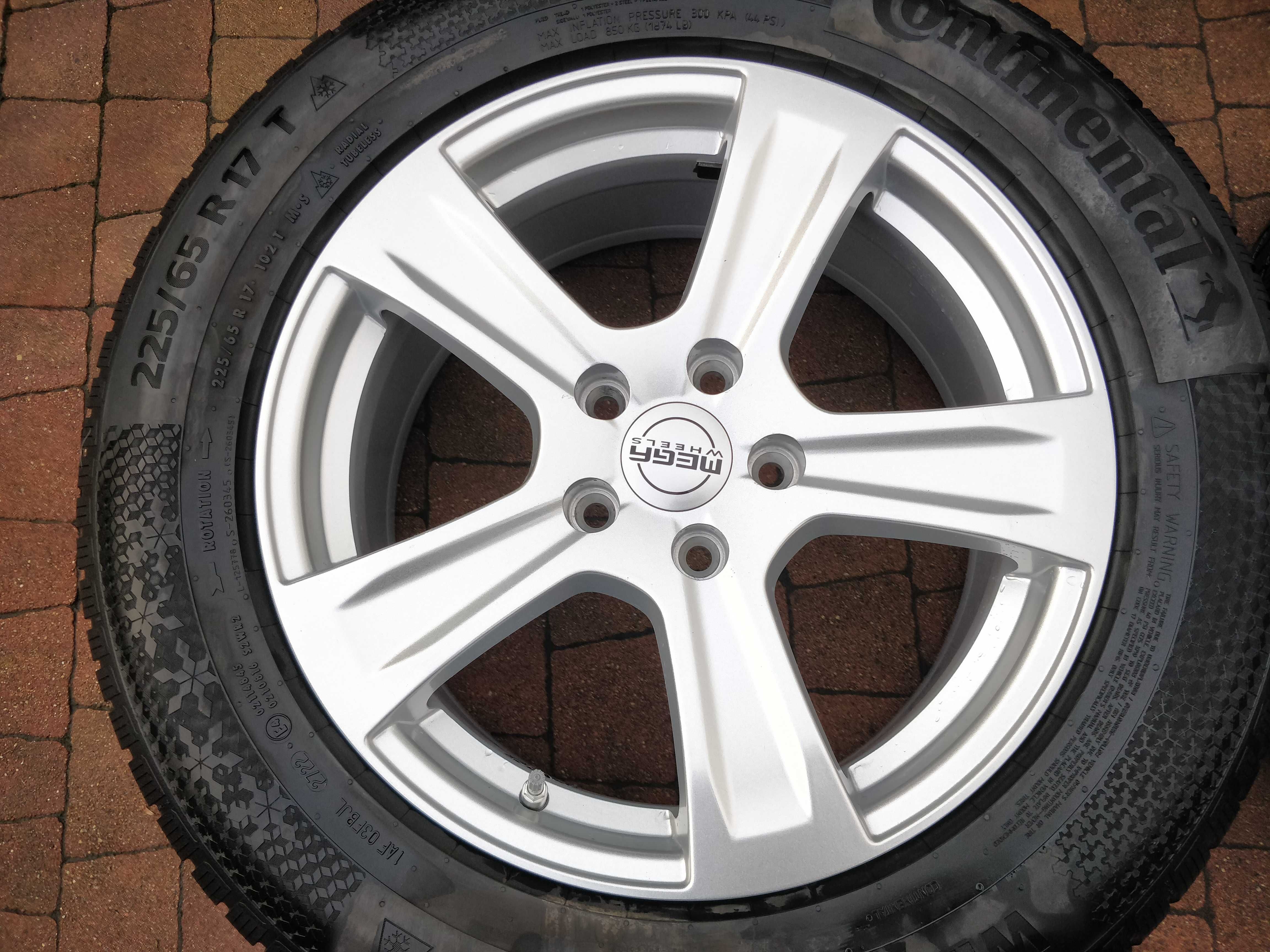 3345. Alufelgi 17" Mazda Kia Nissan Toyota Honda 7.5J ET45 5x114.3