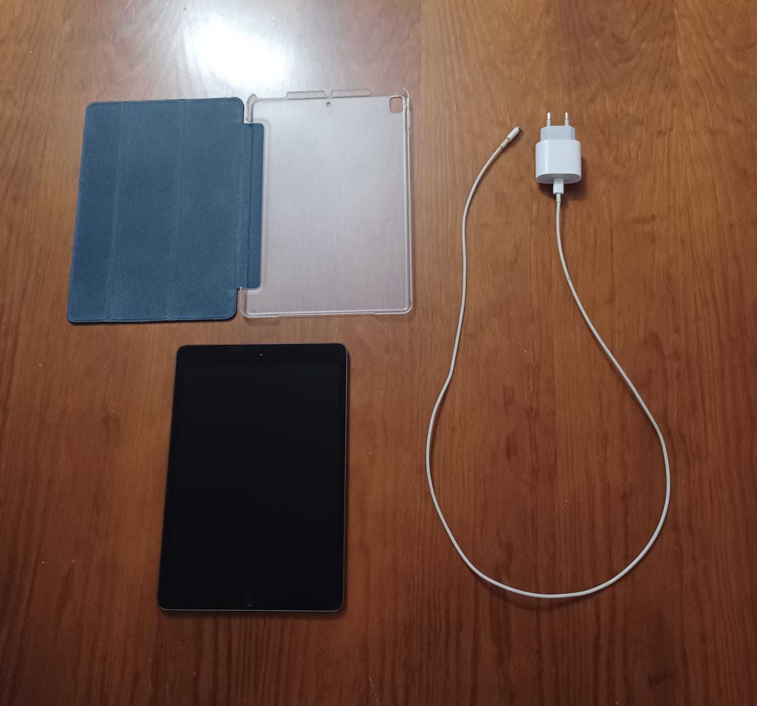 Tablet Apple iPad 10.2'' 2020 8a geração 32 GB - Cinzento