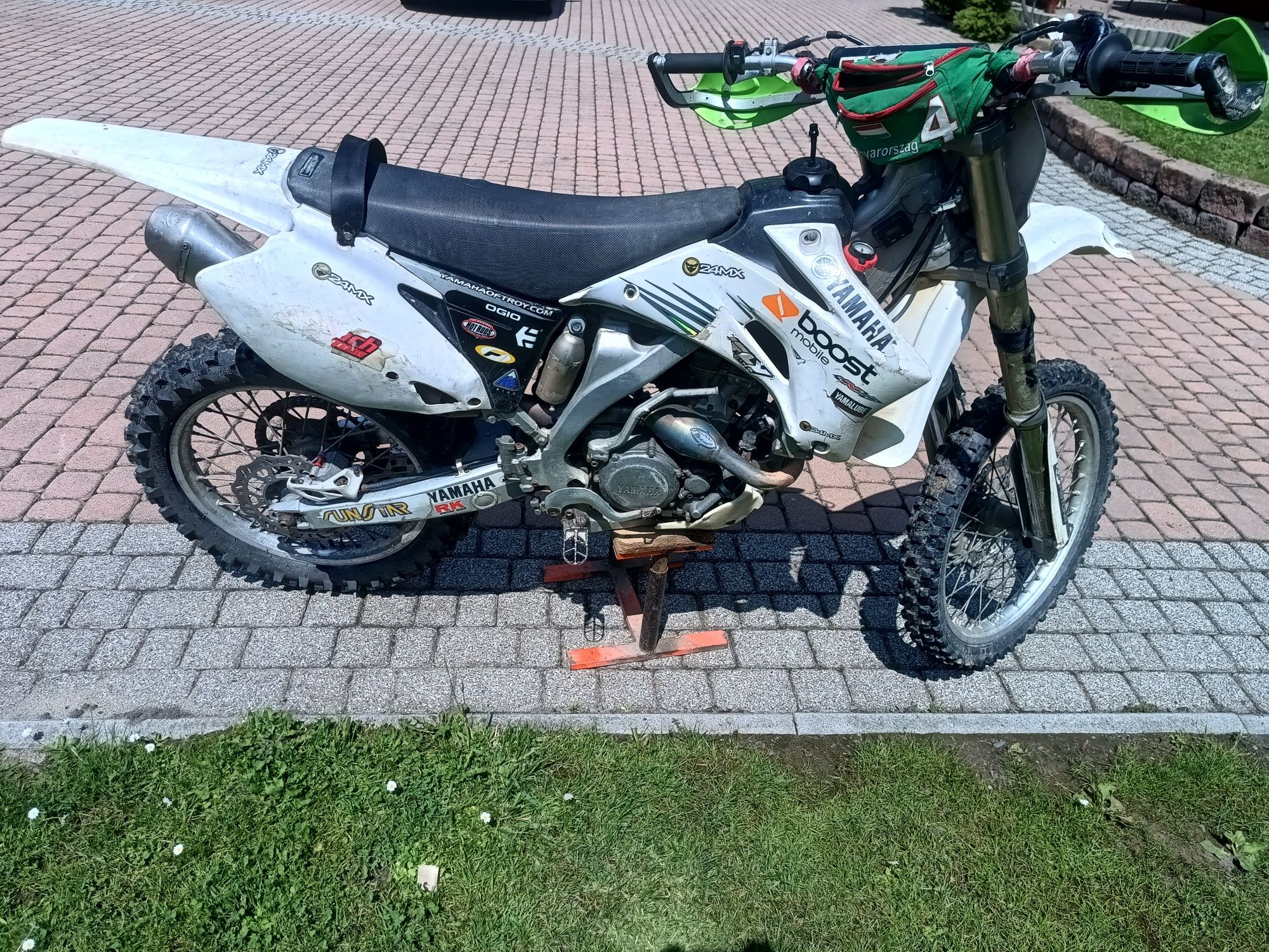 Yamaha yzf 250 *