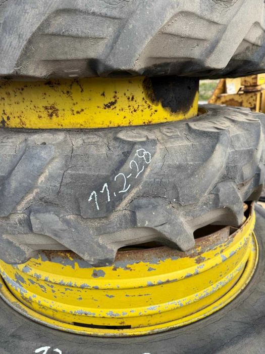 Koła blizniacze przod i tyl -3 tys caly komplet