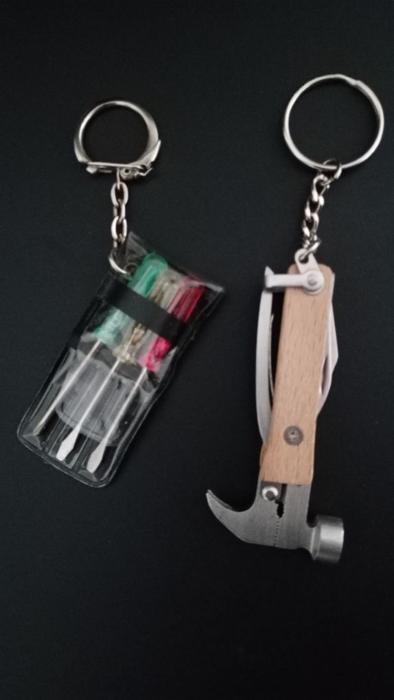Dois porta-chaves multiusos
