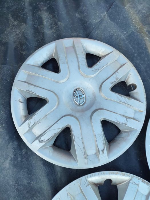 Kołpaki komplet 16" Toyota nr1