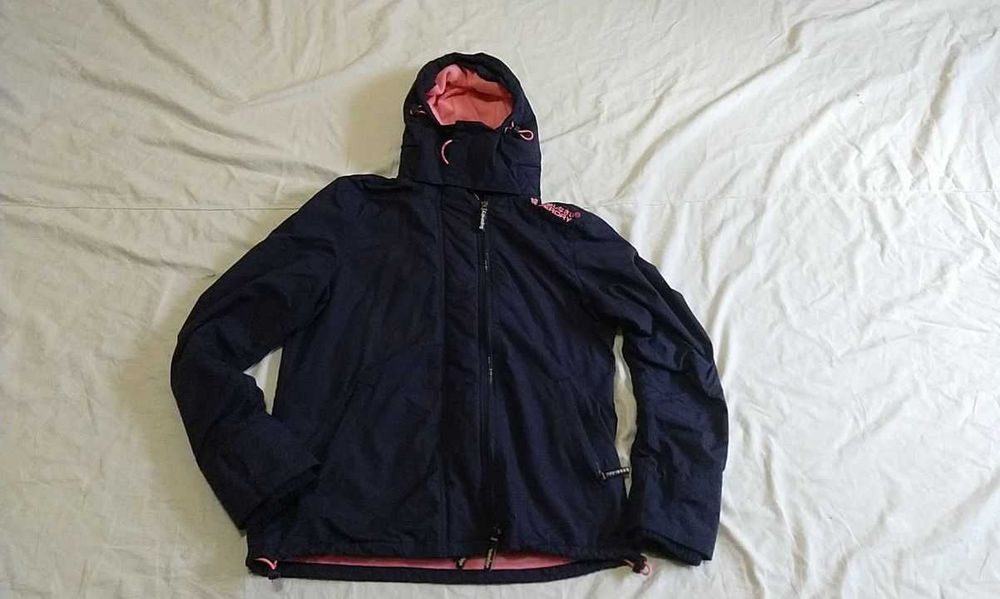 женская куртка на флисовой подкладке Superdry размер L