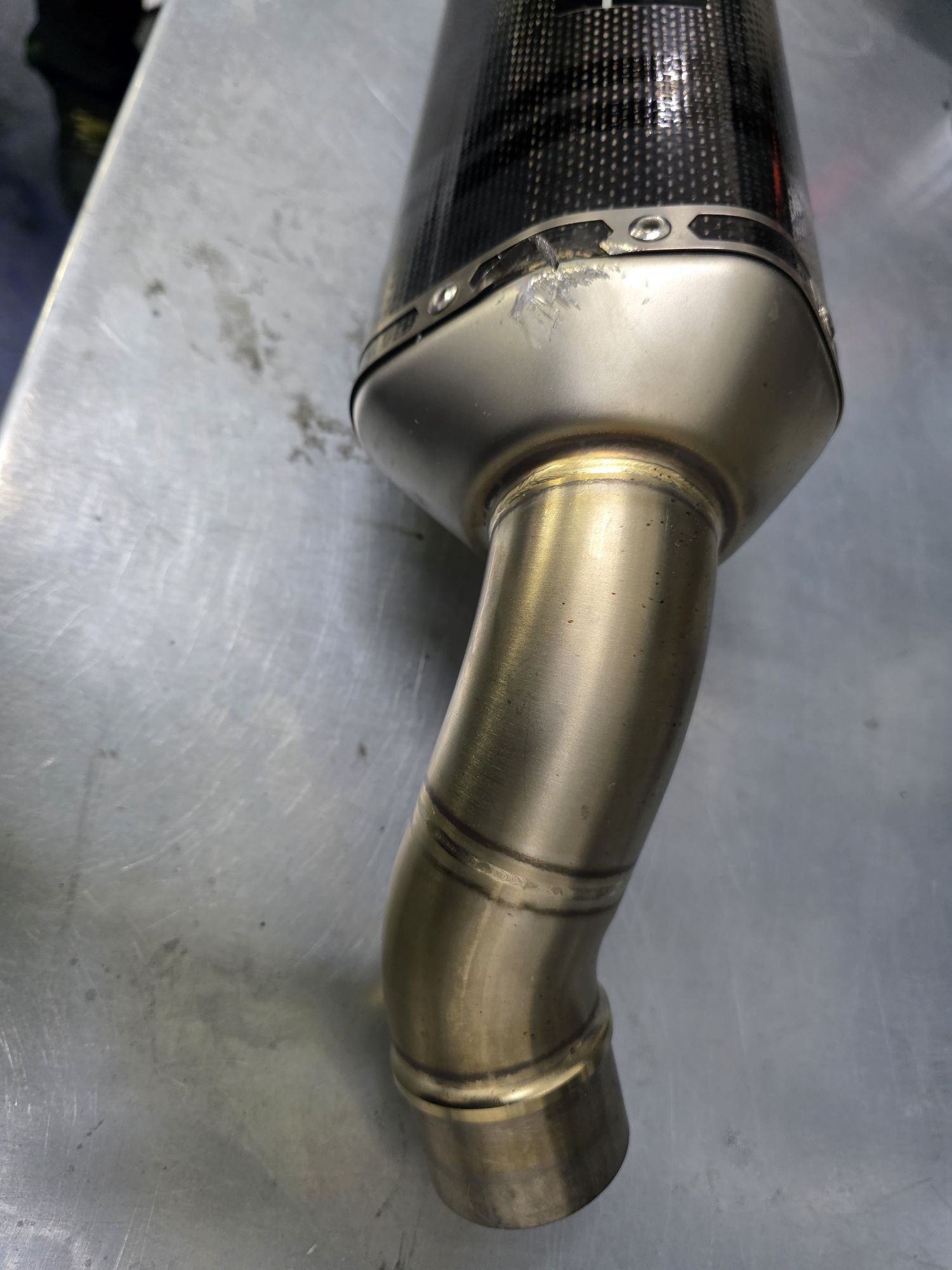 Escape Akrapovic Kawasaki Z900 258exp0101