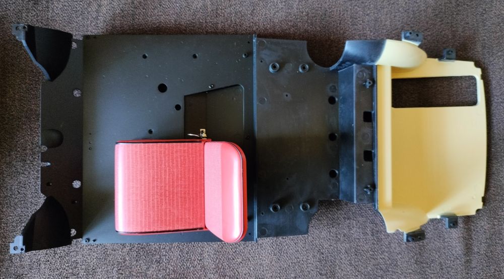 Model Syrena 105, skala 1:8, DeAgostini, 1-47