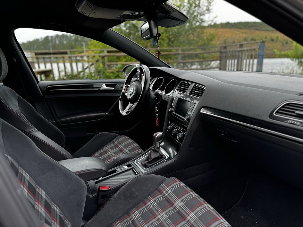 VW Golf GTI Performance DSG
