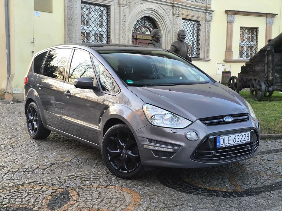 Ford S-Max Titanium Panorama Xenon Hak Super Stan