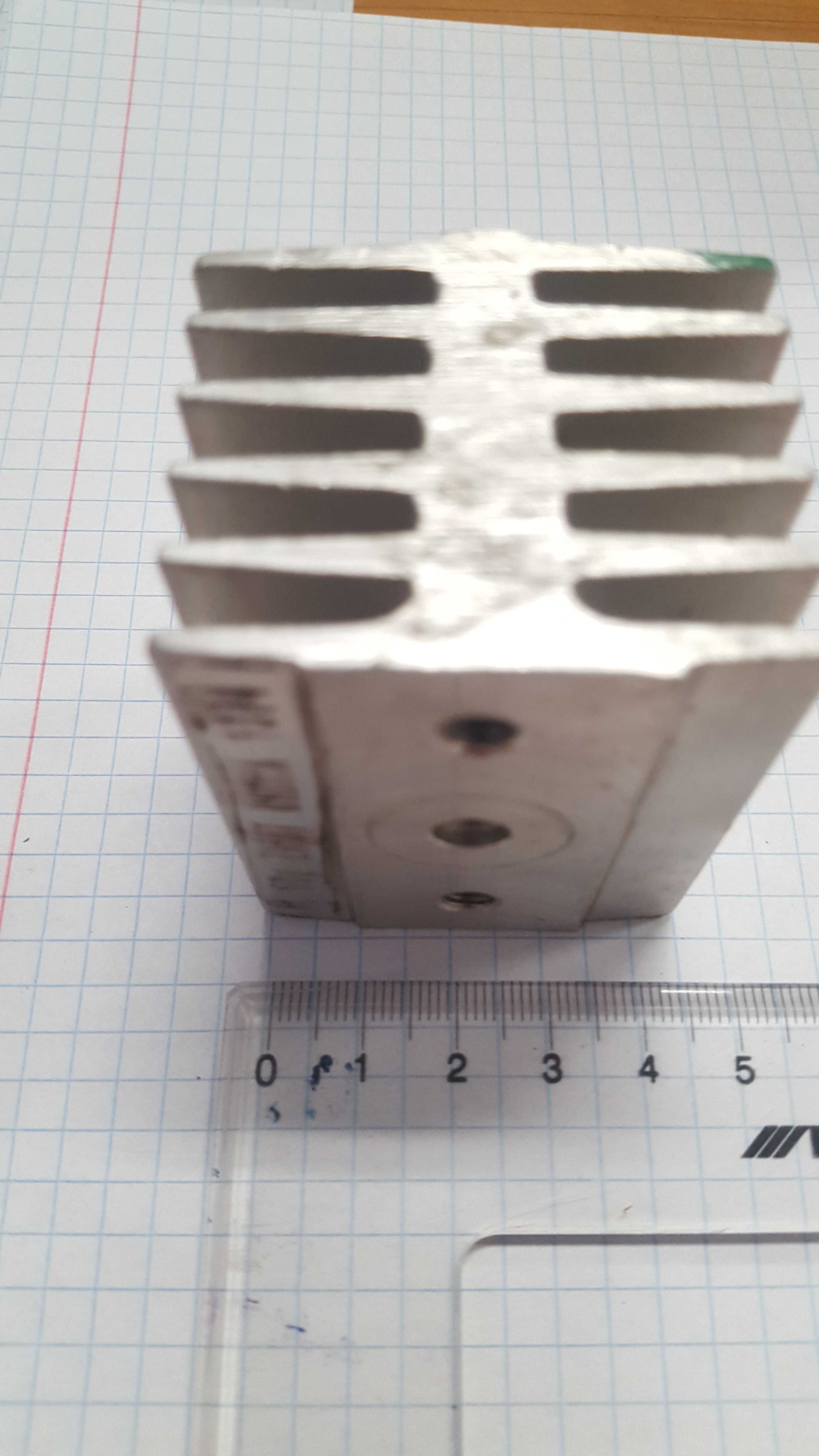 radiator aluminiowy  Podkładka chłodząca LED IC