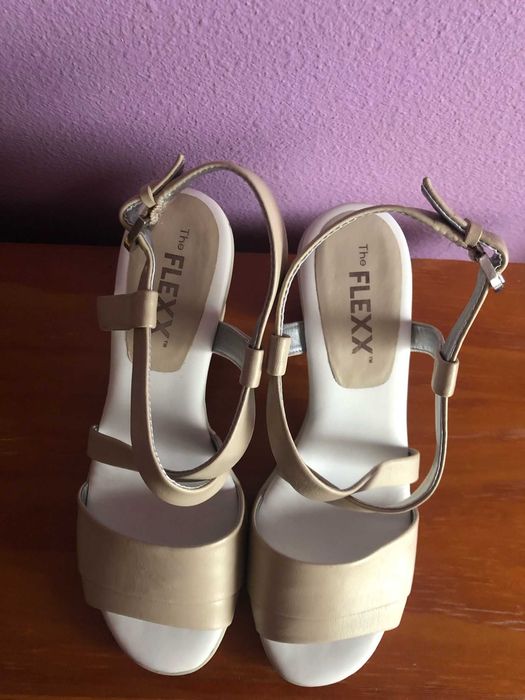 Sandalias conforto para o pé