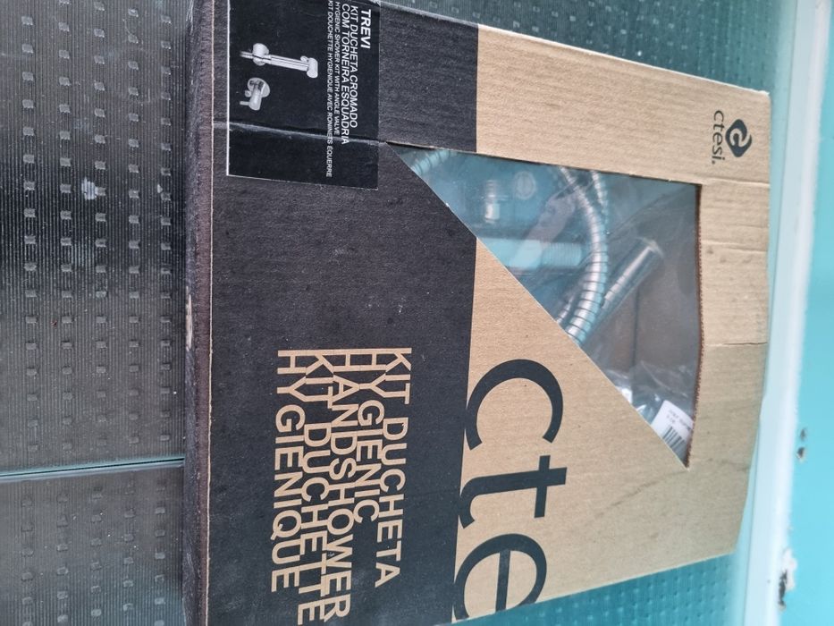 Torneira/ duche kit higiénico cromado NOVO NA CAIXA