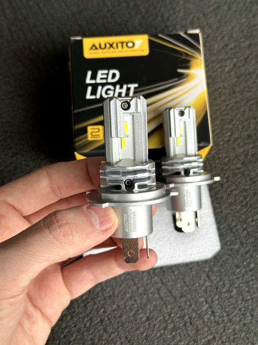 Світлодіодні Лед LED автолампи Auxito H4 HB2 9003  Canbus (комплект)