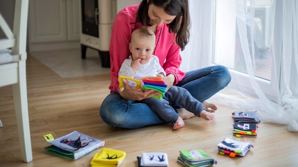 Baby-sitter/ Babá