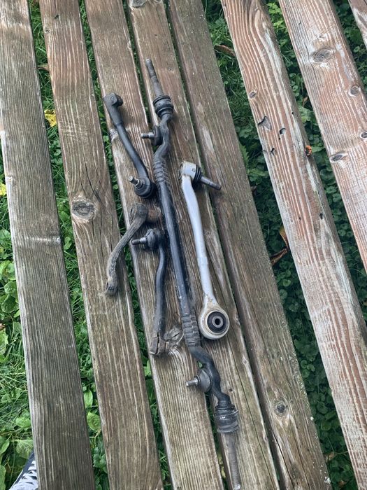 Амортизатор стійка бмв е38