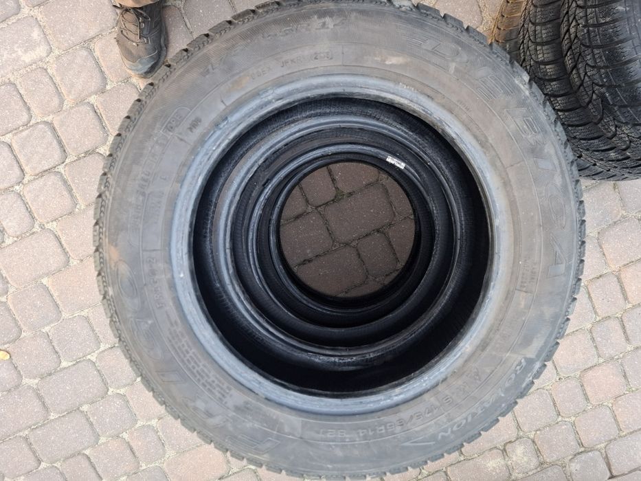 Opony zimowe 175/65/14 4szt Dębica Frigo