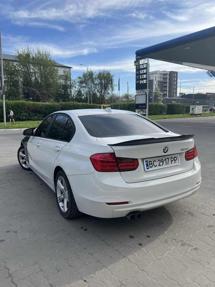 BMW 328i 2.0, 245к.с. задній привід