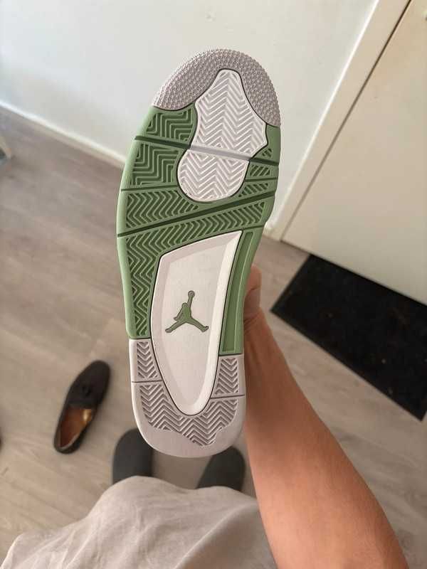 "Buty sportowe damskie" Jordan_4_retro_Seafoam_rozmiar.40