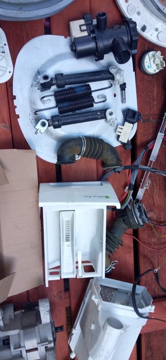 Pralka automatyczna Polar PFL 800 części
