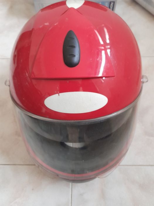 Capacete Mota vermelho