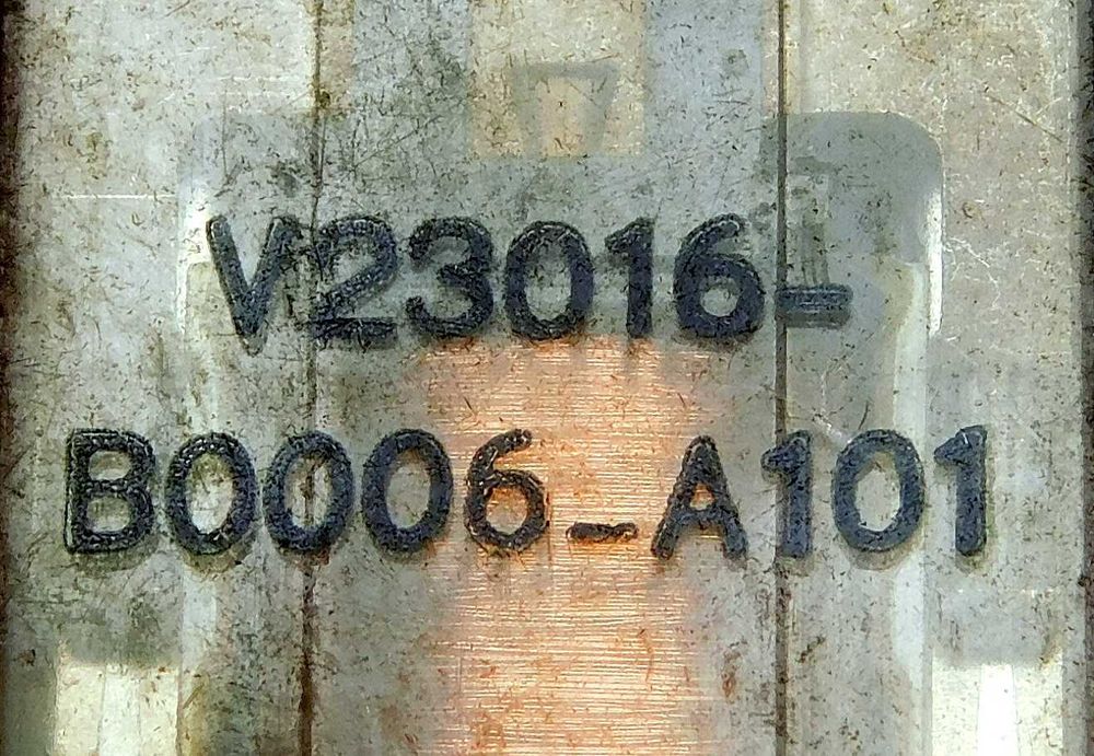 Przekaźnik 24V V23016 B0006 A101 SIEMENS [0A5]15