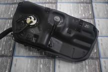 zbiornik paliwa pompa KIA SPORTAGE III 1.7 CRDI . 31110-2y230