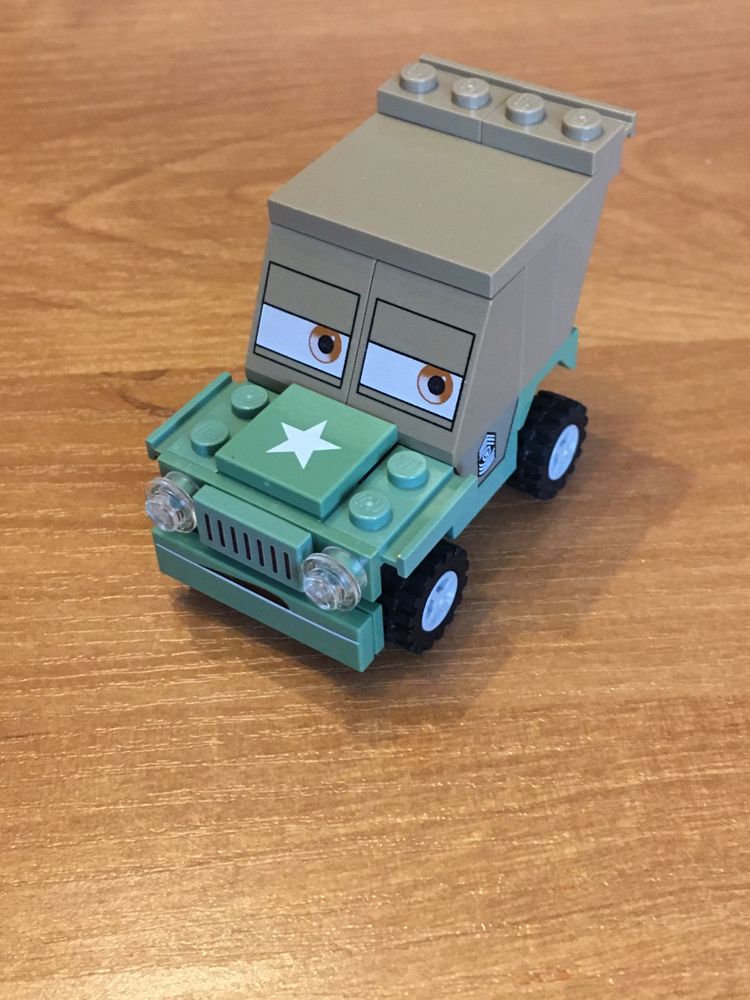 Lego Auta 2 - Sarge crs073