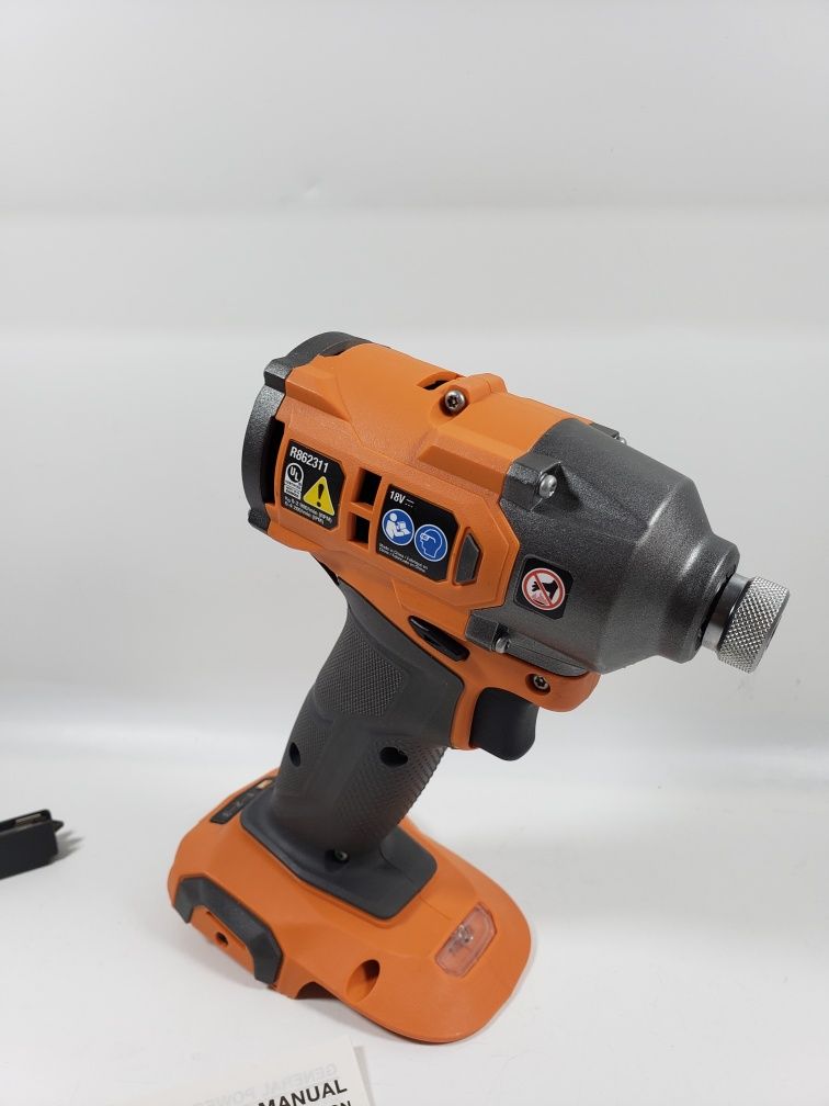 Ridgid (AEG) R862311 18V Безщітковий імпульсний шуруповерт імпакт