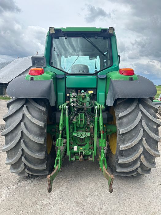 Ciagnik john deere 6820 tuz wom 50 km/h 8000 mtg bdb stan