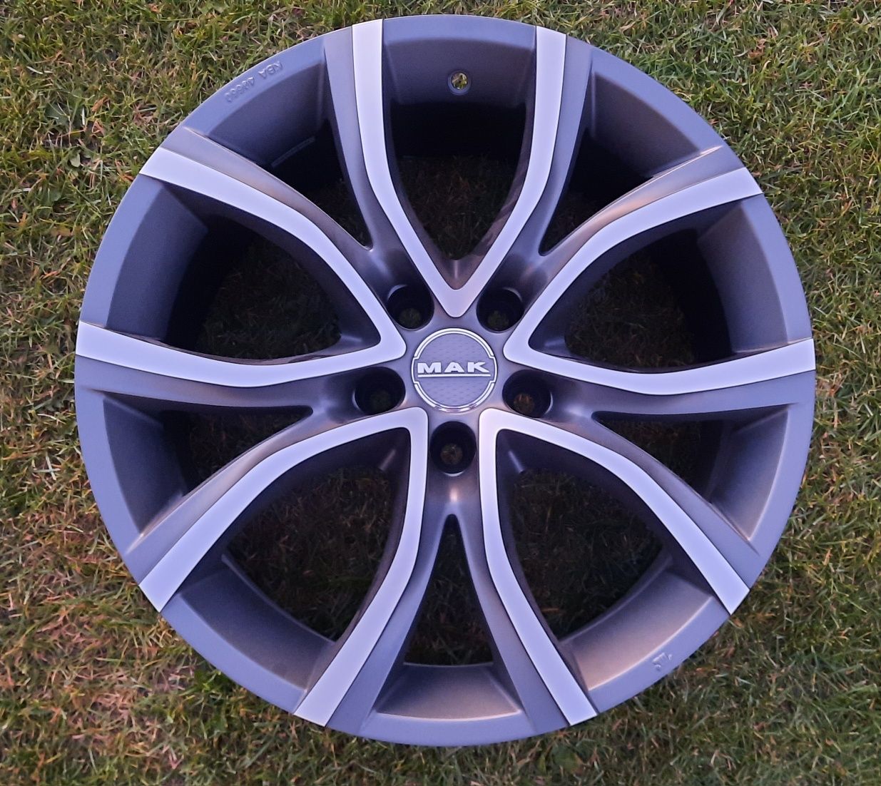 Felga Mak 8Jx18 ET42 5x112